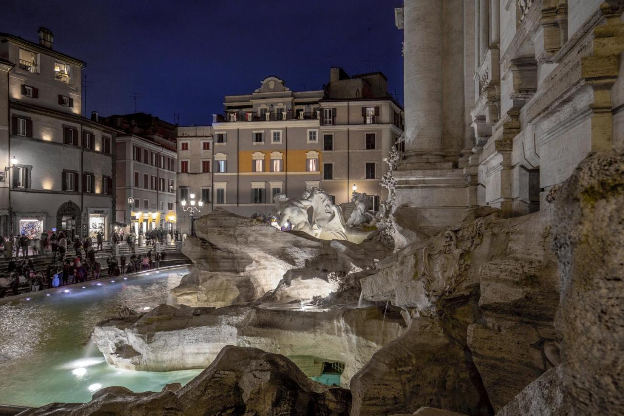 Trevi Ab Aeterno - Amazing View Of The Trevi Fountain Appartement Rome Buitenkant foto