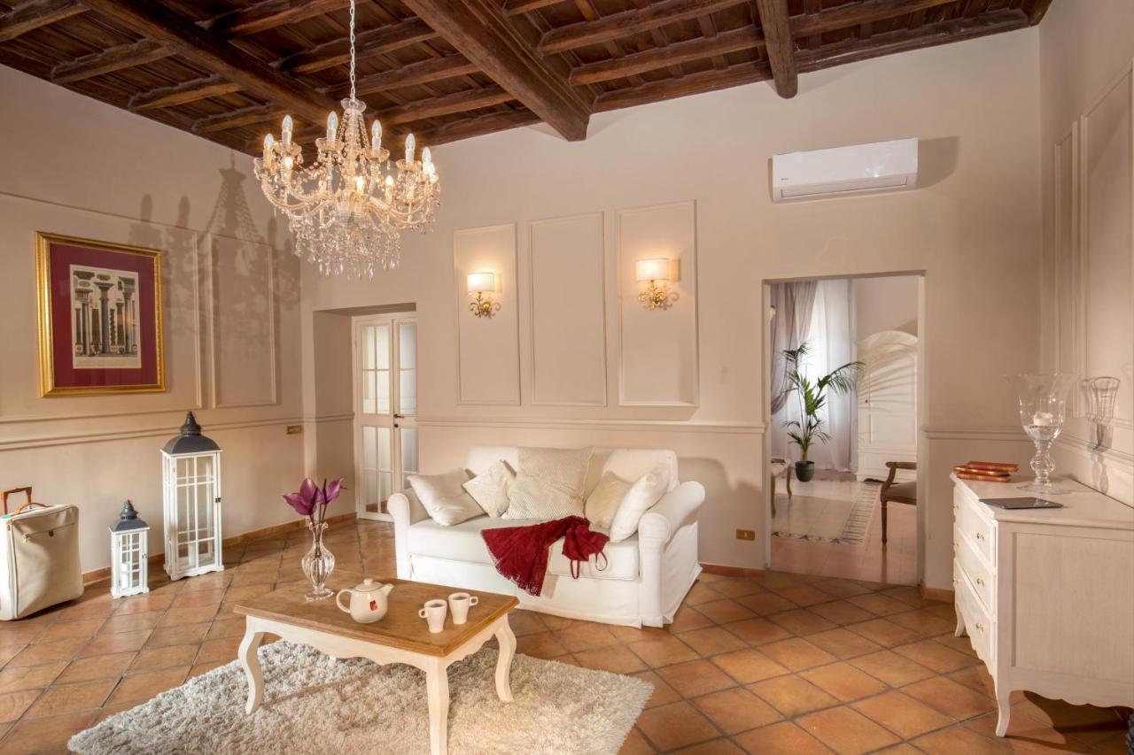 Trevi Ab Aeterno - Amazing View Of The Trevi Fountain Appartement Rome Buitenkant foto